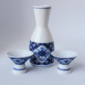 Japanese Delicate Porcelain Blue & White Sake Set